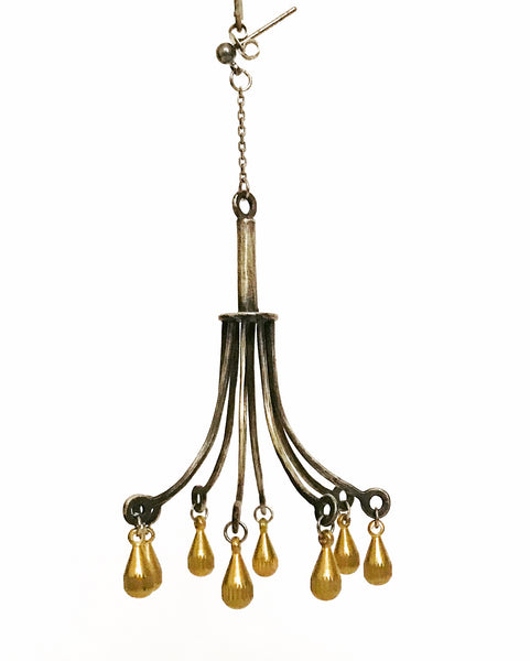Dangling Chandelier Earring