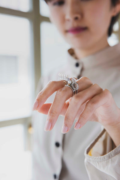 Line Pearl Ring