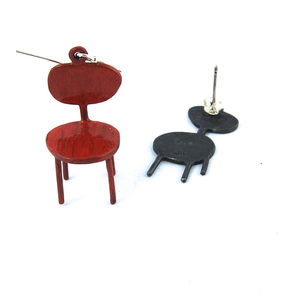 Round Chair with Shadow Earring