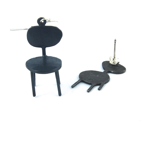 Round Chair with Shadow Earring